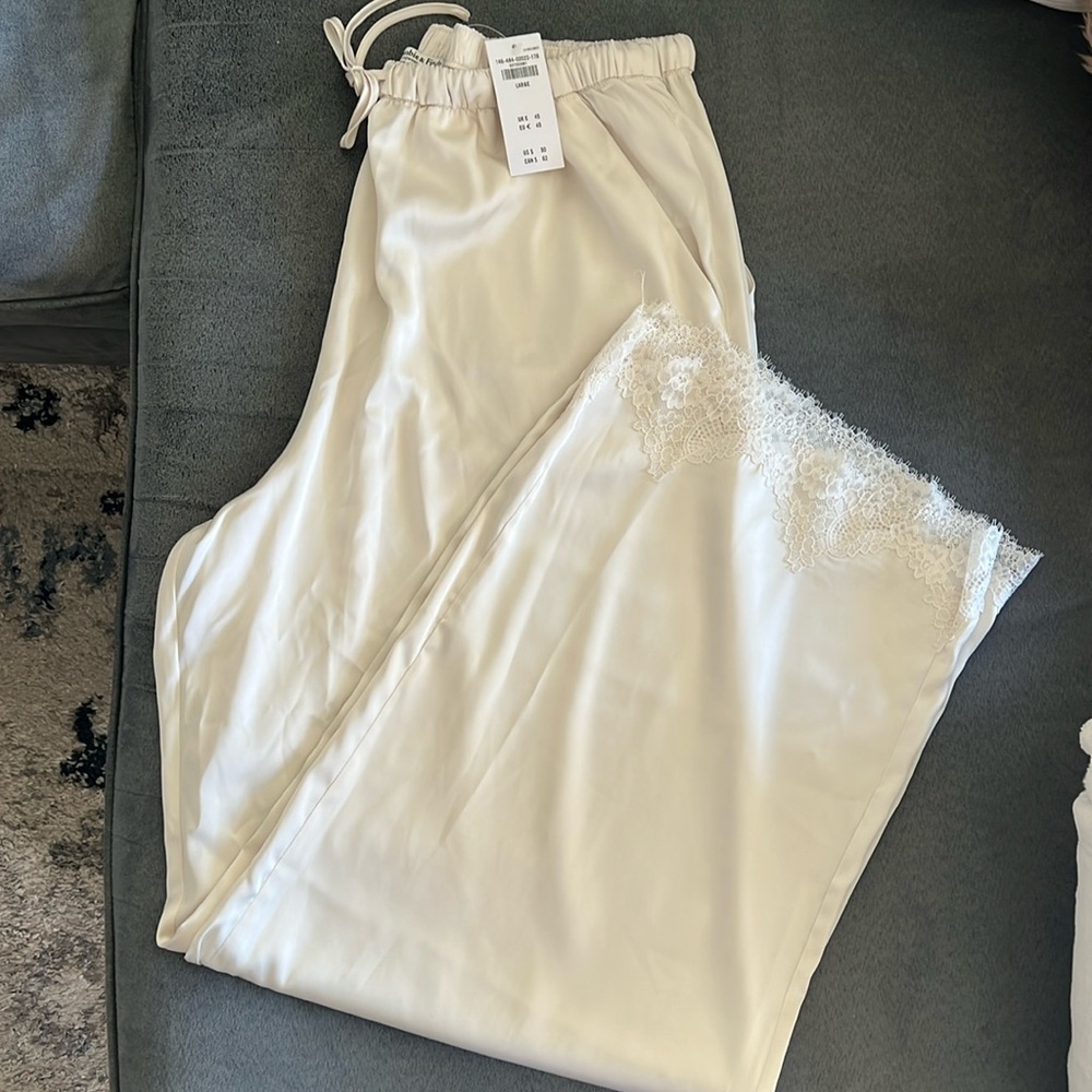 NWT Abercrombie satin lace pj pants- size large